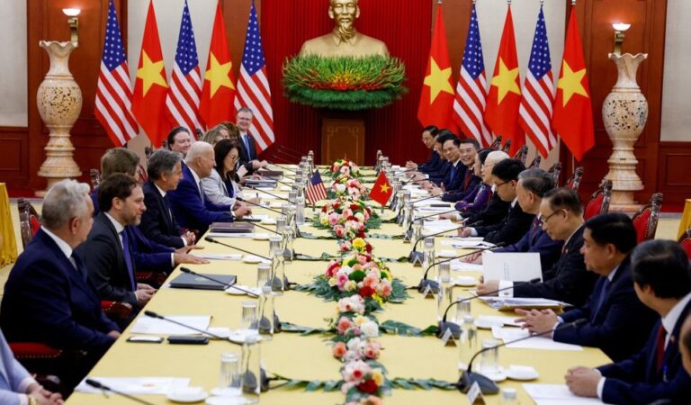 US, Vietnam firms talk business during Biden visit; AI and Boeing deals unveiled